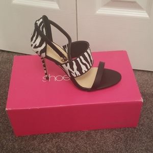 Zebra heels
